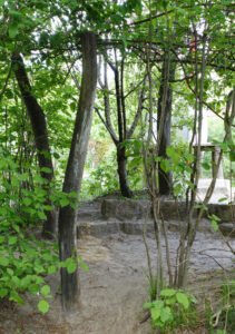 Garden - secret hiding place